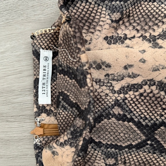 12th Tribe Faux Suede Snakeskin Mini Skirt – XS - Picture 3 of 7